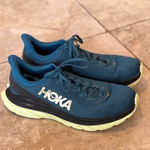 Mens Hoka Mach 4